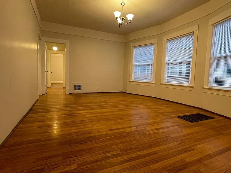 1516 SE Alder St — Photo 10