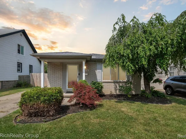 14810 Poplar St, Southgate, MI 48195