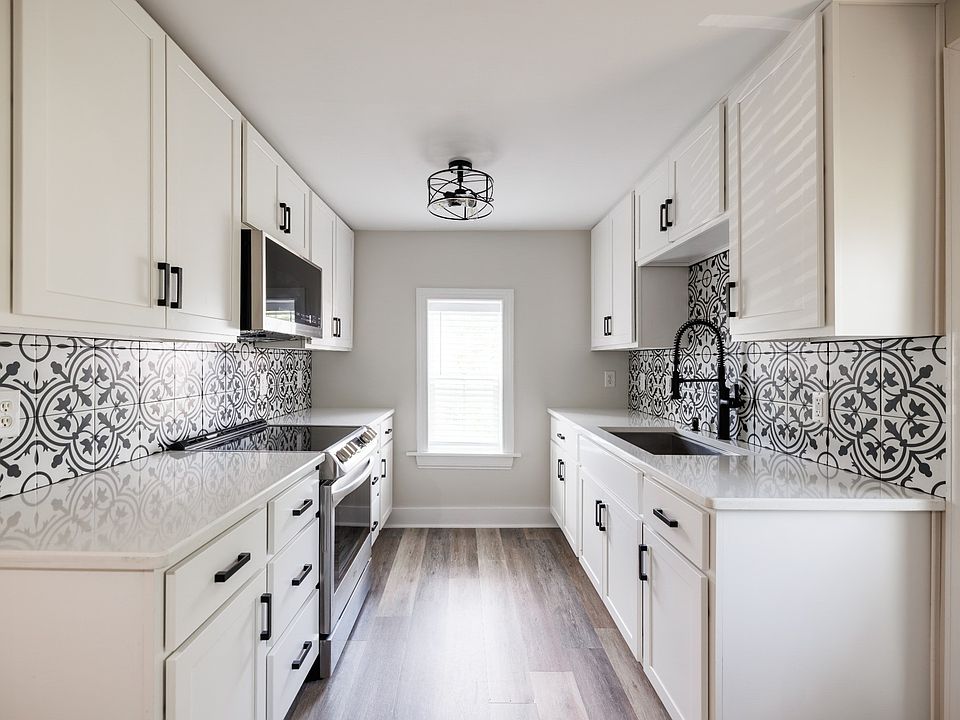 16th image of 7365 Coldwater Rd