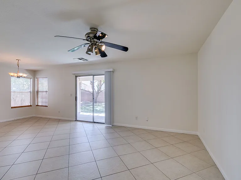 5025 Glittering Star Ct N — Photo 23