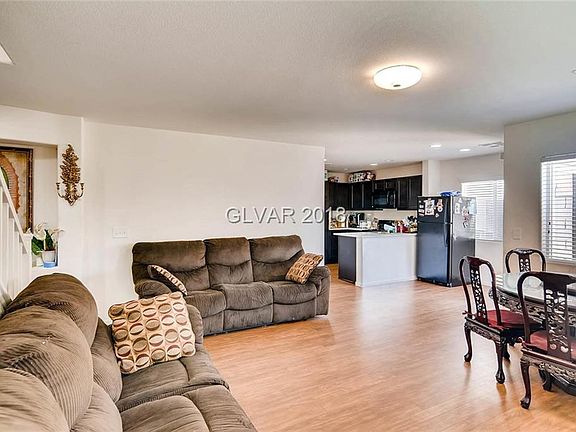 4th image of 4796 Valmark Dr