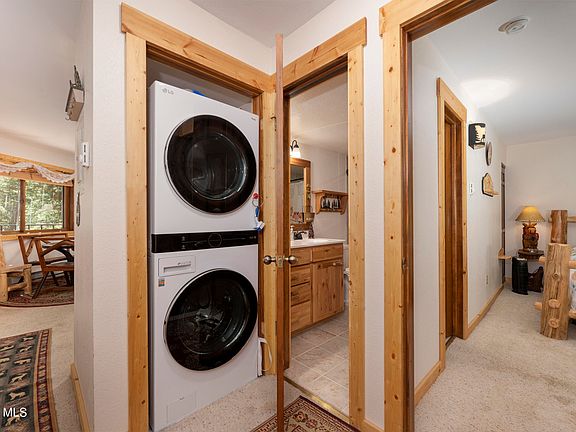 4th image of 1080 Winter Park Dr #1