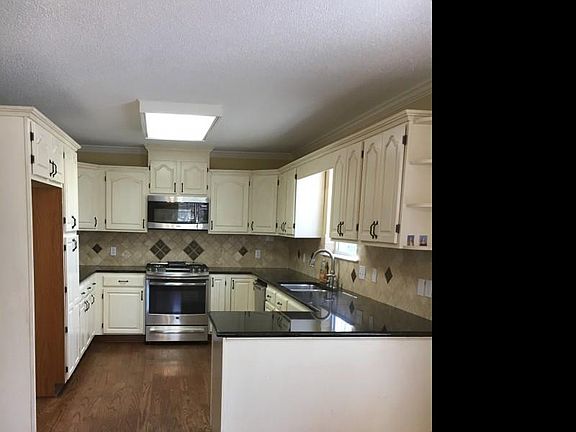 5th image of 5507 Misty Valley Dr