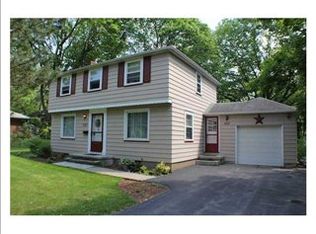 327 McGuire Rd, Rochester, NY 14616