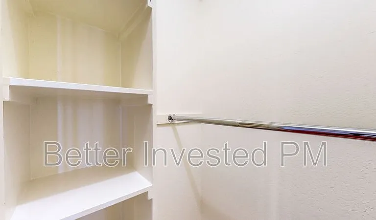 848 Sprucewood Ct — Photo 57