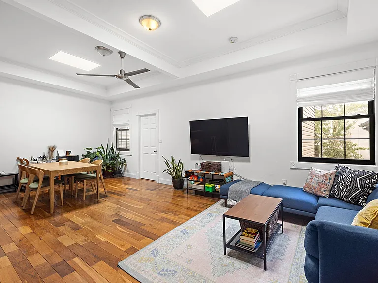 65 Webster Ave #3 — Photo 3
