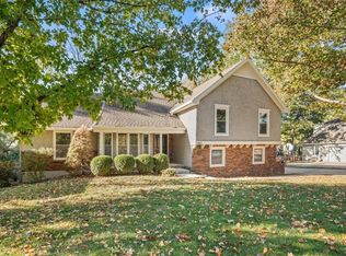 11912 Belinder Rd, Leawood, KS 66209