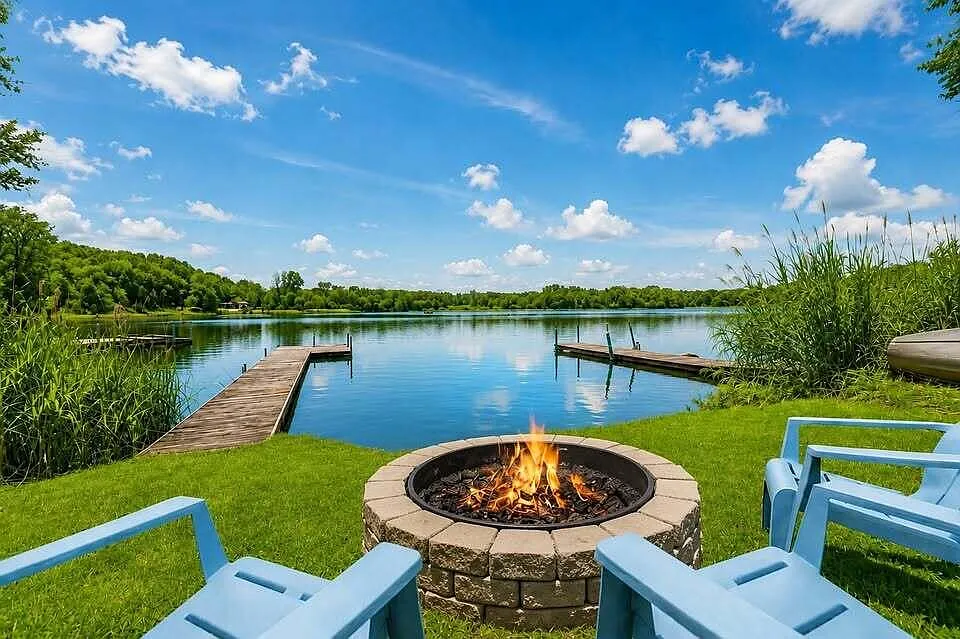 2555 Melvin Rd