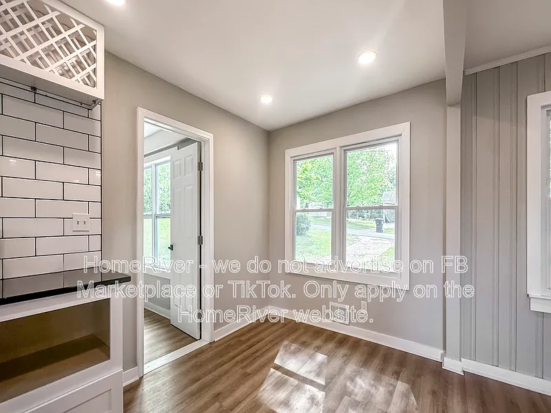 3 bed, 2.0 bath, 1200 sqft, $1,825 — Photo 4