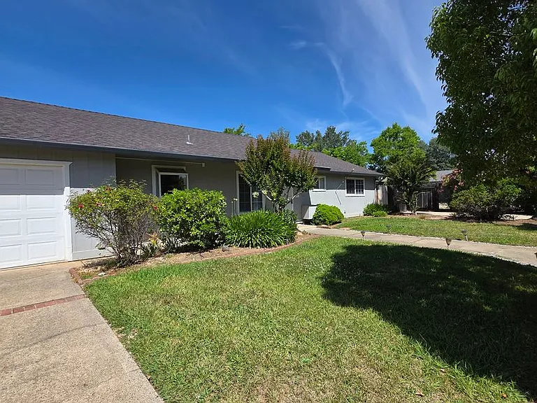 1424 Calexico Dr — Photo 24