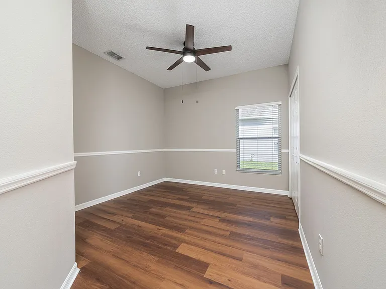 9724 Myrtle Creek Ln — Photo 24