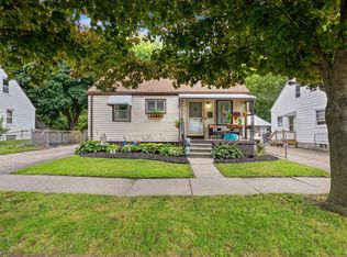 21924 Cyman Ave, Warren, MI 48091