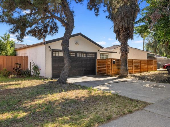 2305 Chrysler Dr, Modesto, CA 95350
