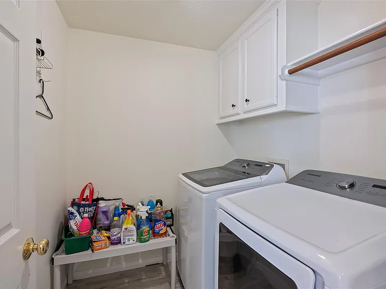 2060 Glencove Dr — Photo 15