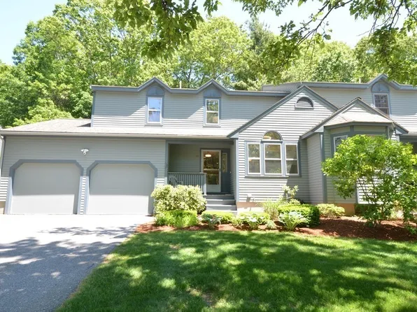85 Highbank Rd, Franklin, MA 02038