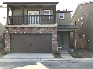 5426 W Santa Cruz Way, Fresno, CA 93722