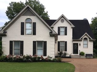 1725 Fieldcrest Cir, Franklin, TN 37064