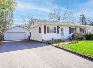 5S383 Glenoban Dr, Naperville, IL 60563