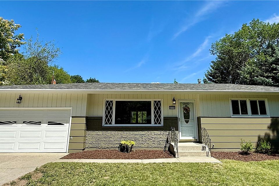1st image of 2115 Dahlia Ln