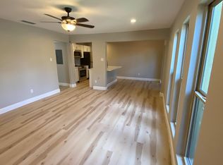 5826 Sandhurst Ln APT B, Dallas, TX 75206