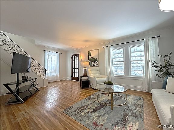 5th image of 50 Delwood Rd