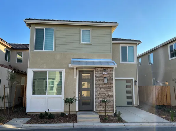1122 Encore Way W, Madera, CA 93636