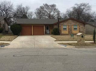 1205 Rambler Rd, Arlington, TX 76014