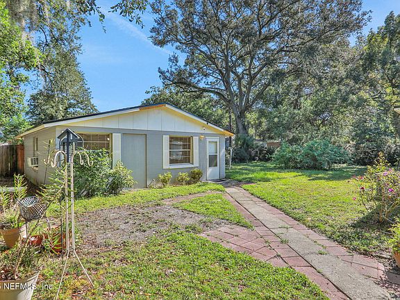5th image of 7829 CATAWBA Drive