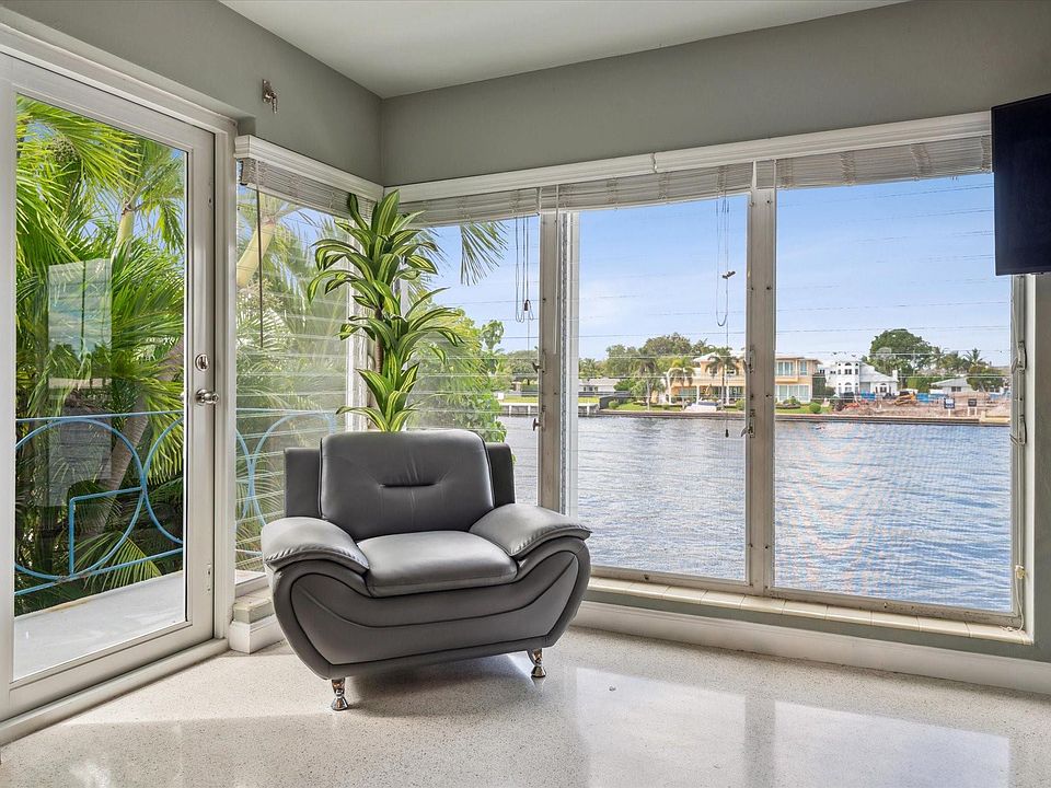 1st image of 561 Bayshore Drive #1