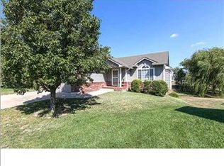 717 S Bedford Cir, Wichita, KS 67207