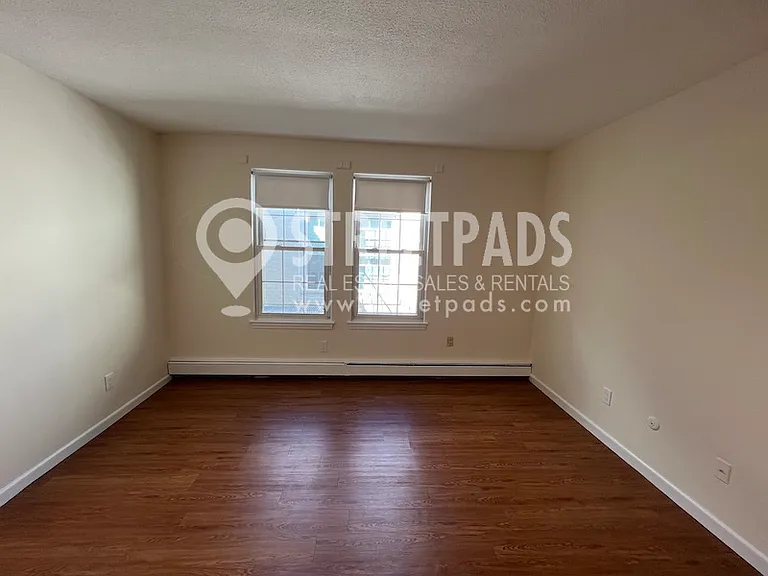 70 S Huntington Ave #12 — Photo 5