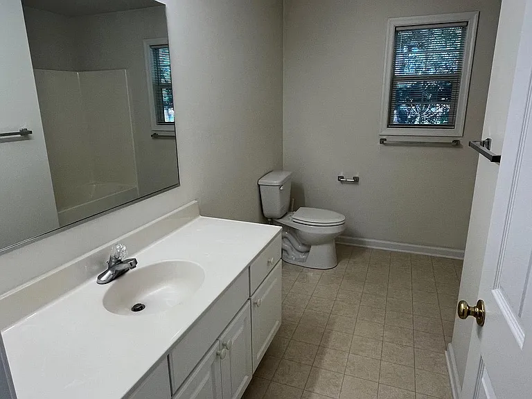 921 S Talbot St #C — Photo 9