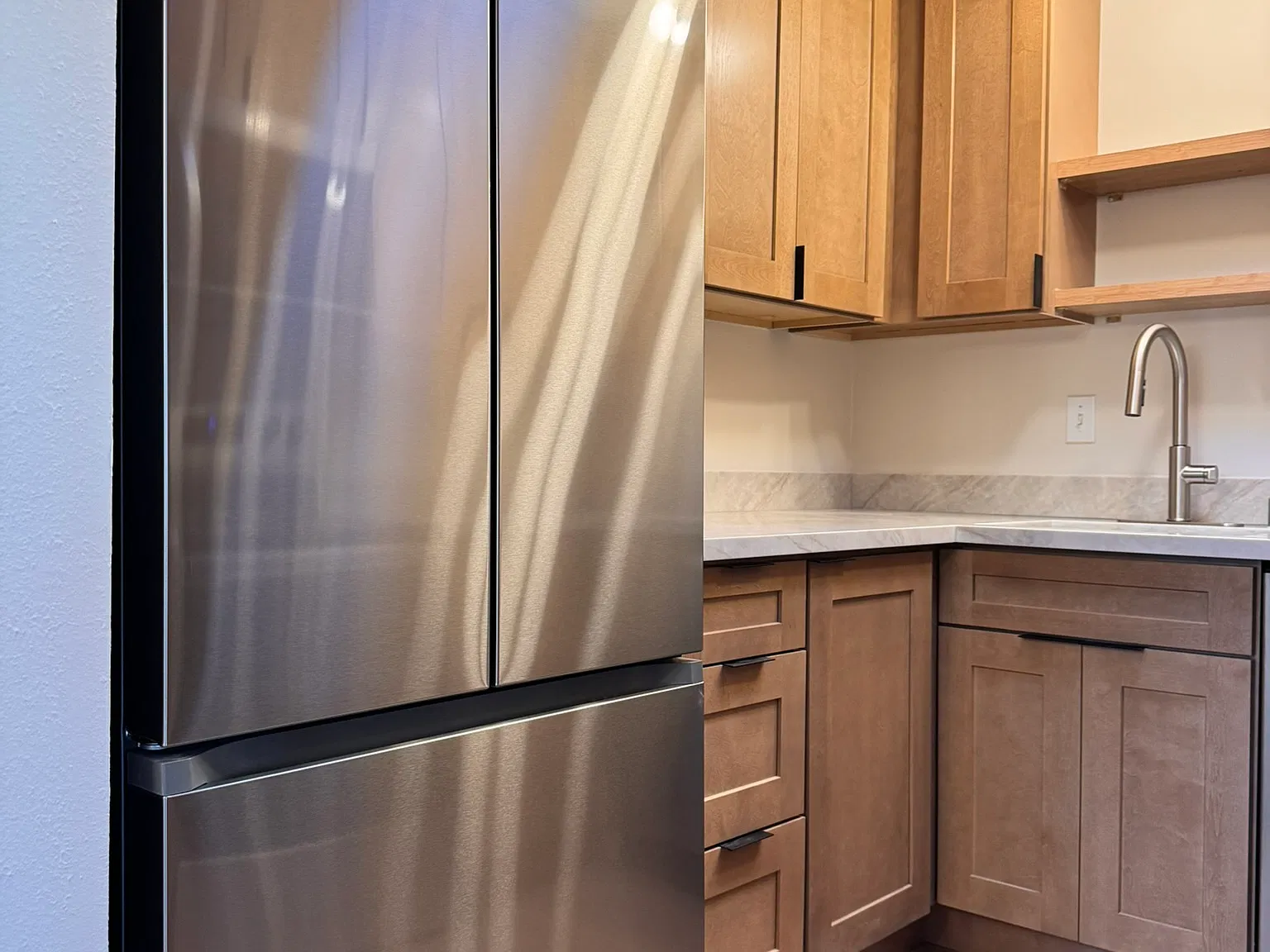 2 bed, 1000 sqft, $2,795 — Photo 2