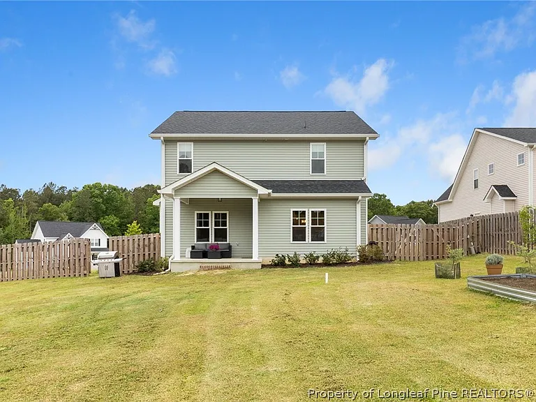 105 Woodford Ln — Photo 34