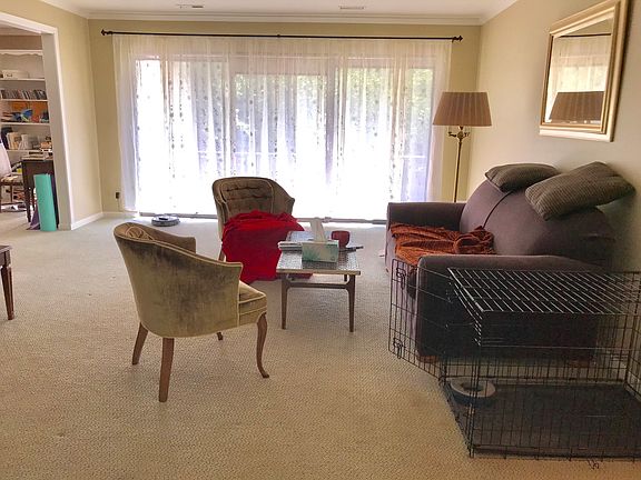 2nd image of 410 Ashland Ave APT 4A