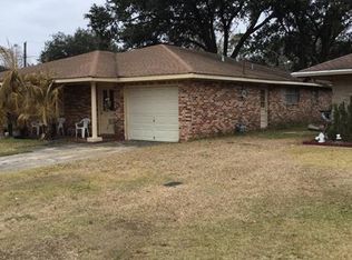 16 Bridle Path Ln, Saint Rose, LA 70087