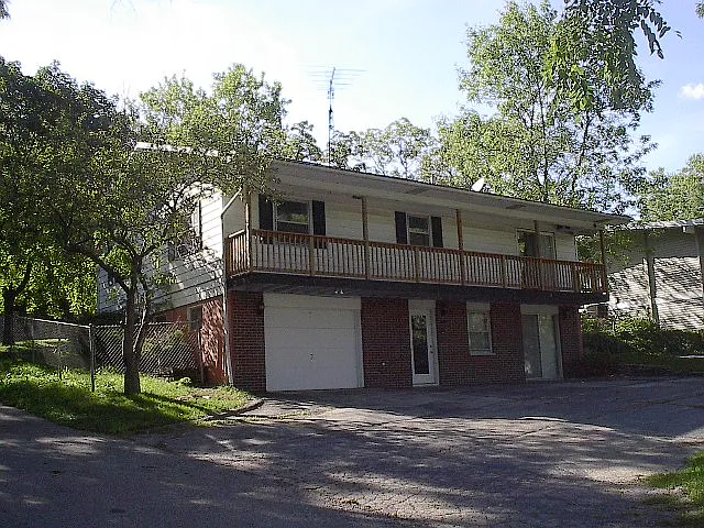 10115 Main St photo 1