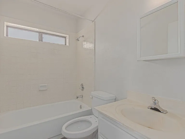 11002 N 15th Ave #4 — Photo 26