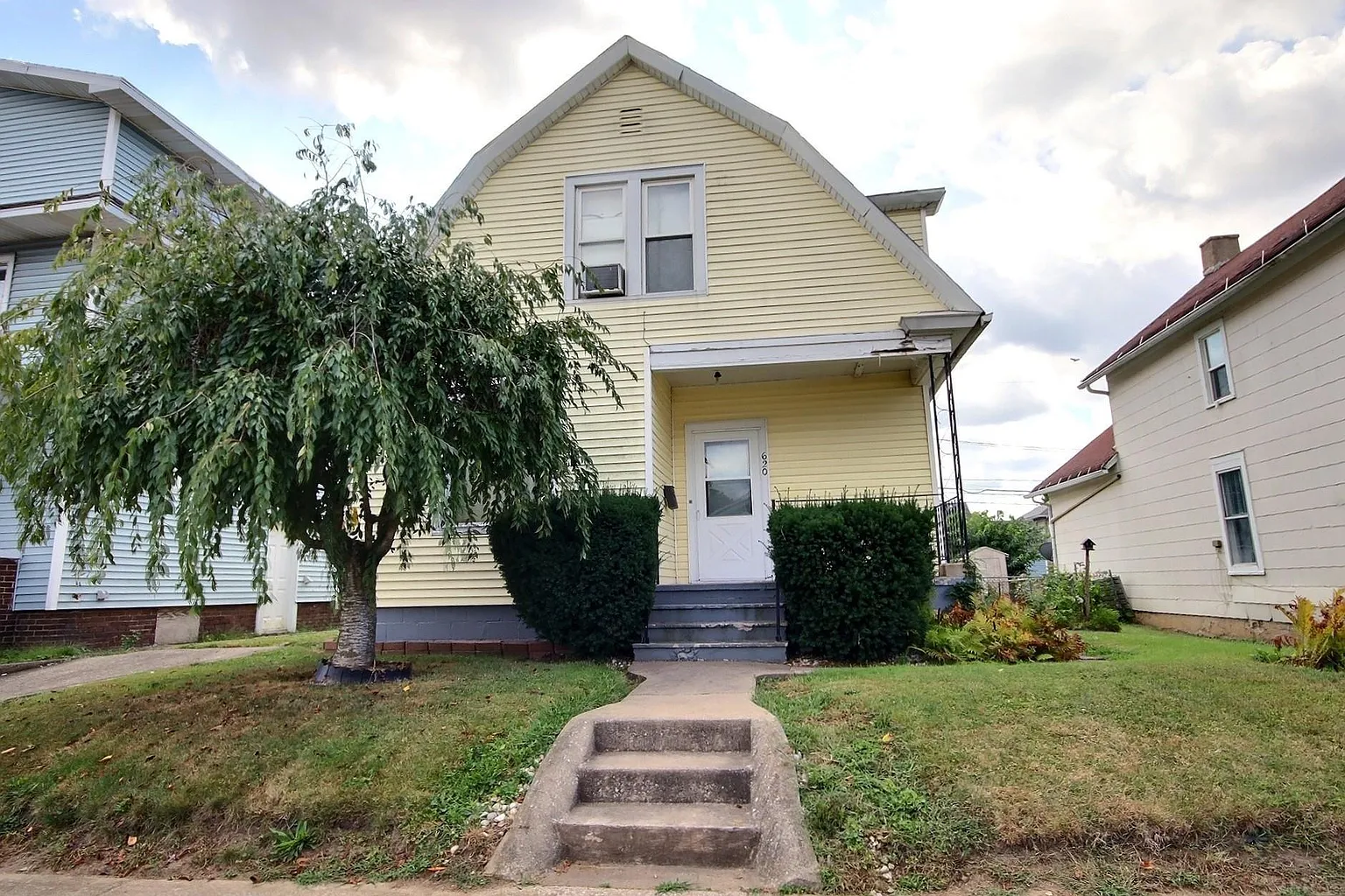 620 Anderson Ave photo 1