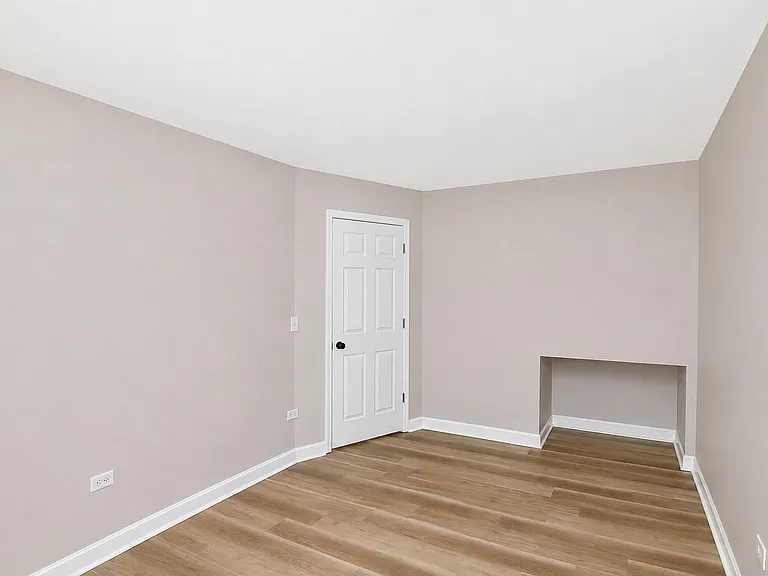 651 Lancaster Cir — Photo 29
