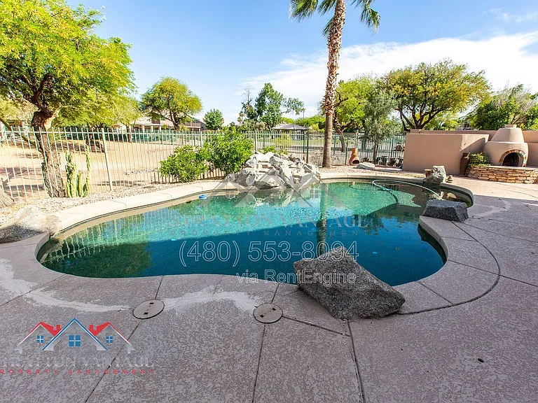 1231 N Layman St — Photo 61