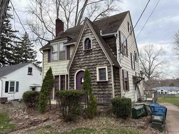 899 Cleveland Ave, Amherst, OH 44001