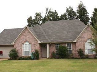 165 Cameron Dr, Oakland, TN 38060