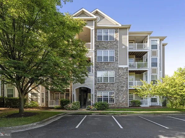 512 Sunset View Ter SE Unit 204, Leesburg, VA 20175