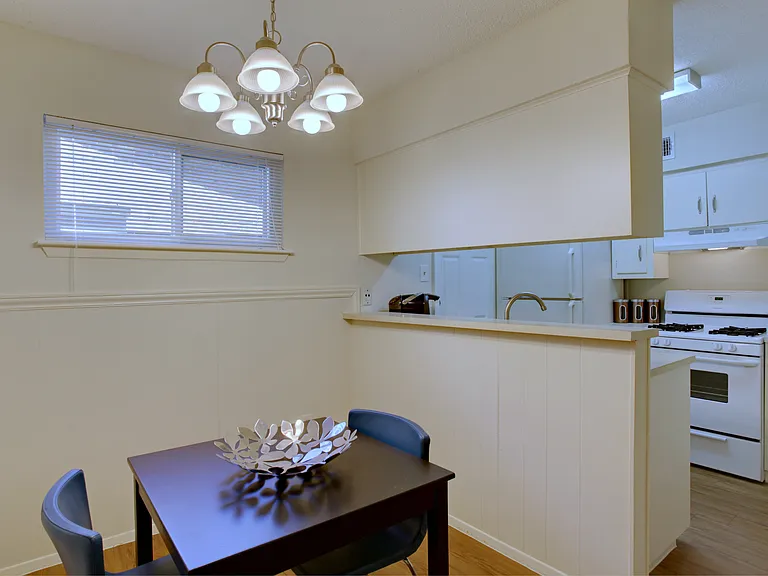 816 W North Loop Blvd #107 — Photo 7