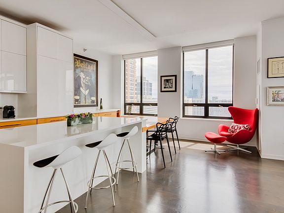 3rd image of 1111 S Wabash Ave APT 2906