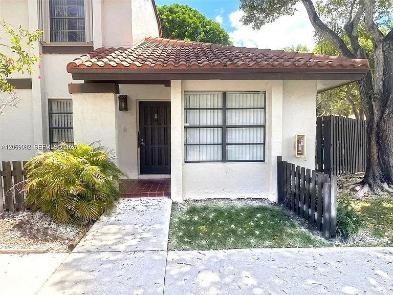 13273 SW 110th Ter #211 — Photo 1