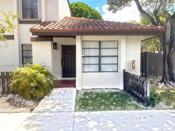 13273 SW 110th Ter #211, Miami, FL 33186