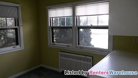 5th image of 700 12th Ave S