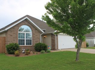 718 Emerald St, Lowell, AR 72745